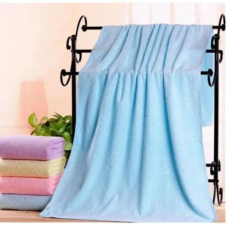 Embossed Bath Towel 70x120cm Quick Drying Highly Absorbent Machine Washable Towel for Gym Travel Bathroom Daily Use