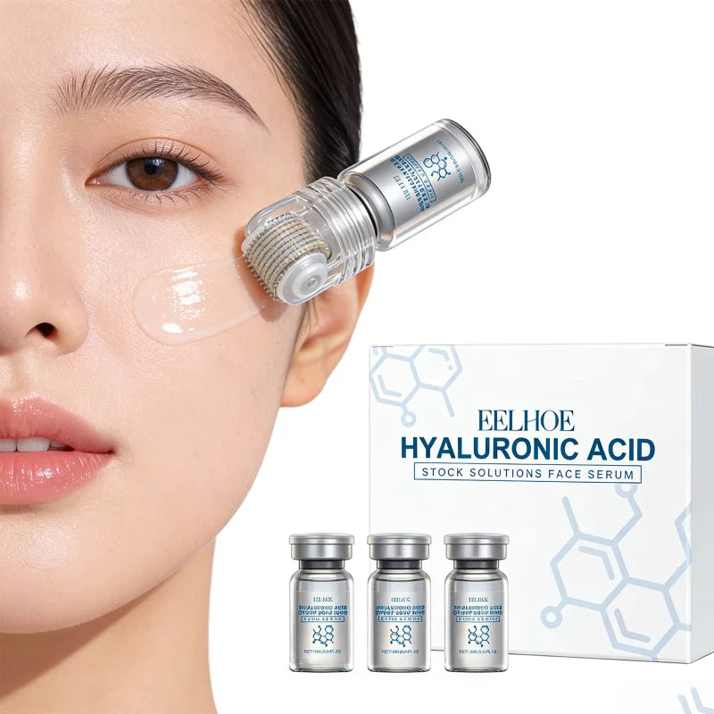 Essence Hydratante à l’Acide Hyaluronique avec Rouleau Microneedle – Soin Coréen Absorbé Rapidement