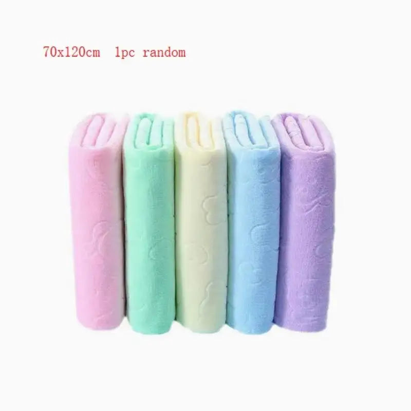 Embossed Bath Towel 70x120cm Quick Drying Highly Absorbent Machine Washable Towel for Gym Travel Bathroom Daily Use