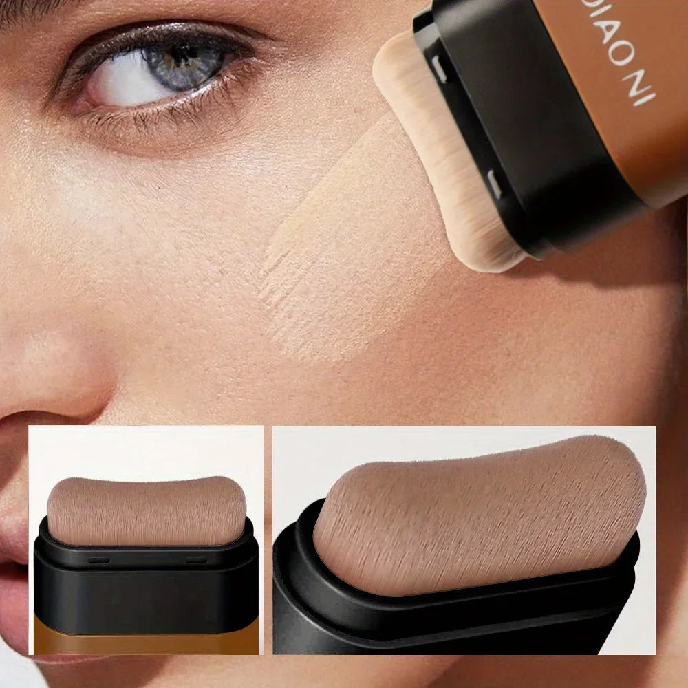 Stick Fond de Teint avec Pinceau Intégré – Illuminant, Longue Tenue & Effet Peau Nue