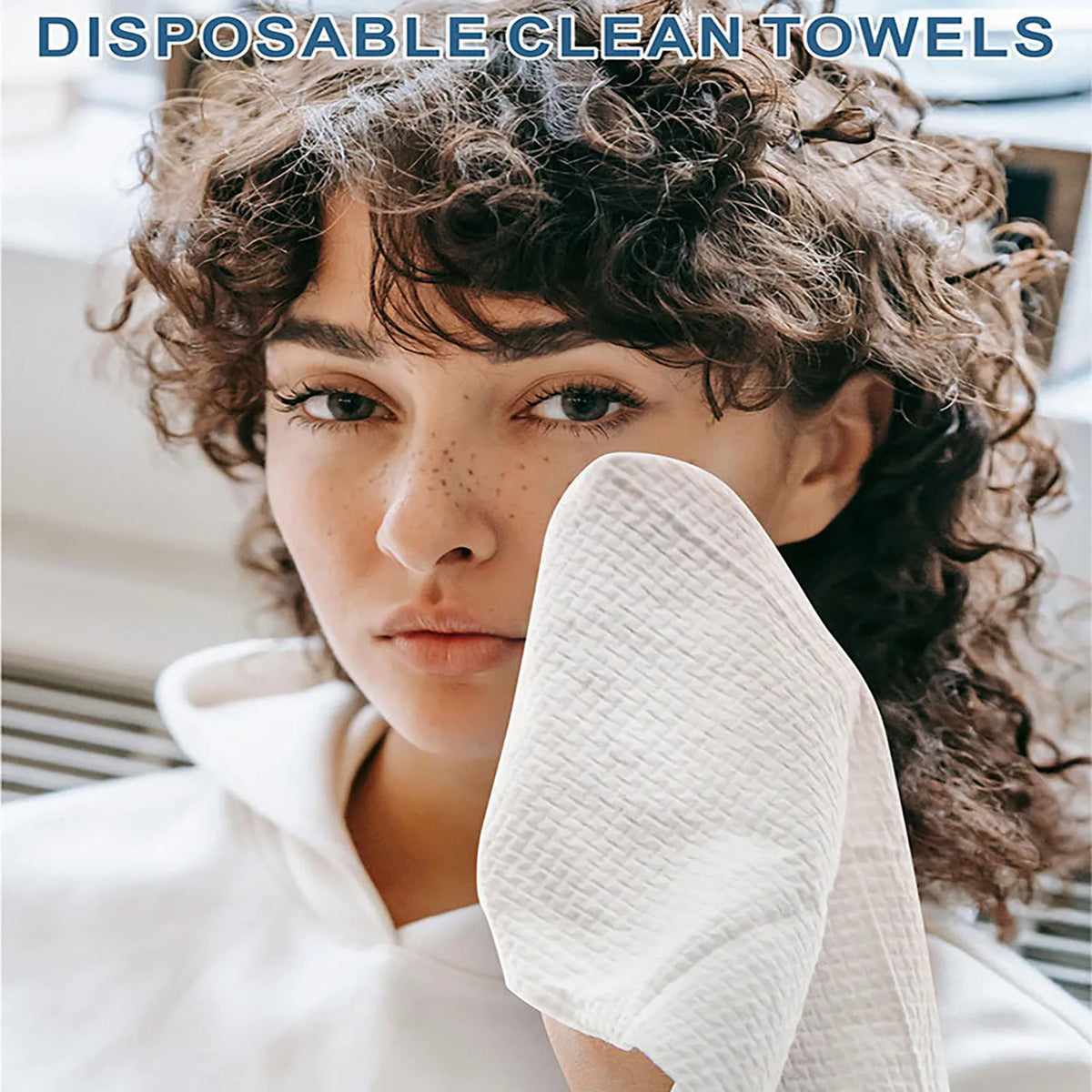 Lingettes Démaquillantes Jetables en Fibre Végétale – Lot de 50 – 25x30cm